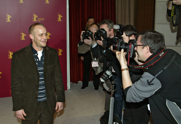 Jürgen Vogel mit Fotografen