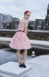 Modepräsentation mit Paula Yates in London