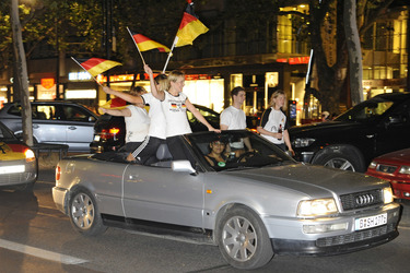 Autokorso am Kurfürstendamm