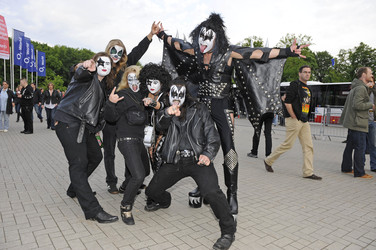 Kiss Fans