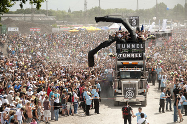 Fans auf der Loveparade 2010