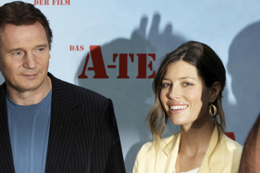 Liam Neeson, Jessica Biel