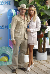 Gedeon Burkhard mit Freundin Anika Bormann