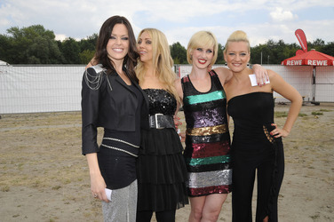 Kate Hall, Alexa Feser, Jini Kloss, Juliette Schoppmann (Rockits)