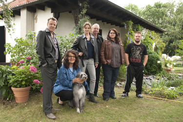 Ronald Kukulies, Tom Gerhardt, Hund Sunny, Ellenie Salvo González, Günter Knarr, Nadine Wrietz, Axel Stein