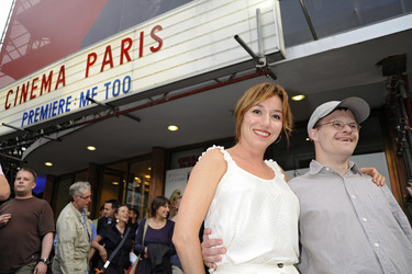 Lola Duenas, Sebastian Urbanski