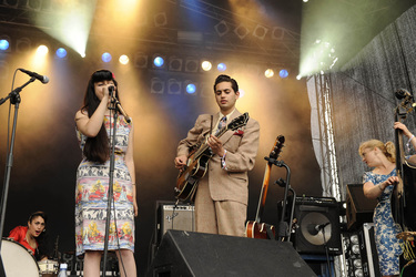 Kitty, Daisy & Lewis