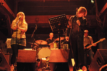 Isobel Campbell (Belle and Sebastian), Mark Lanegan (Screaming Trees, Queens of the Stone Age, The Gutter Twins)