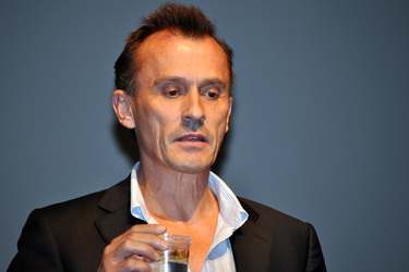 Robert Knepper
