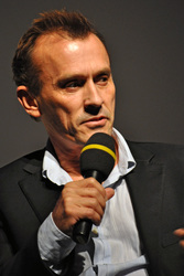 Robert Knepper