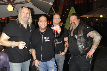 Martin Kesici mit Rockern