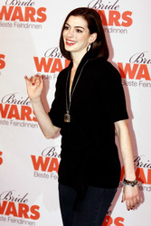 Kate Hudson, Anne Hathaway