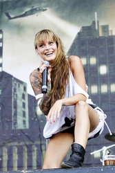 Jennifer Weist (Jennifer Rostock)