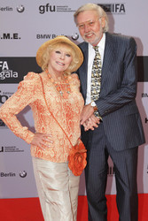 Elke Sommer, Wolf Walther