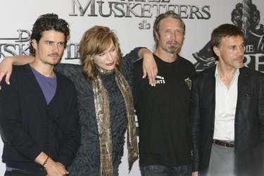 Orlando Bloom, Milla Jovovich, Mads Mikkelsen, Christoph Waltz