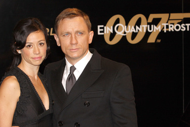 Satsuki Mitchell, Daniel Craig