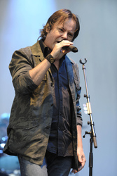 Bruce Guthro (Runrig)