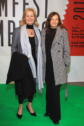 Claudia Rieschel, Angela Roy