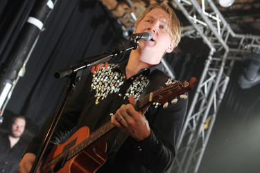 John Engelbert (Johnossi)