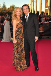 Katja Burkard, Hans Mahr
