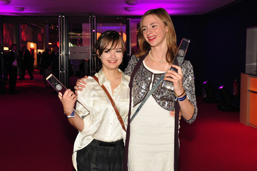 Michelle Barthel, Carolyn Genzkow