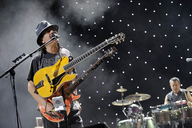 Carlos Santana