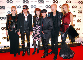 The Scorpions mit Partnerinnen