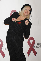 Angelika Milster