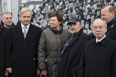 Klaus Wowereit, Ingeborg Junge-Reyer, Rainer Eppelmann, Takahiro Shinyo