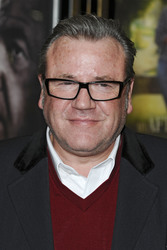 Ray Winstone