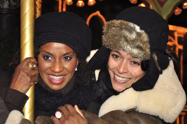 Liz Baffoe, Yvonne De Bark