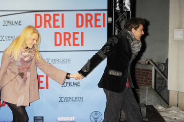 Gedeon Burkhard mit Freundin Annika Bormann