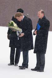 Kranz von Henry Mountbatten-Windsor / Prinz Harry, Axel Klausmeier