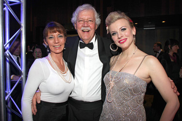 Carlo von Tiedemann mit Lebensgefaehrtin Julia Laubrunn, Eva Habermann
