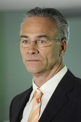 Klaus J. Behrendt