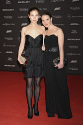 Nora von Waldstätten, Karoline Herfurth