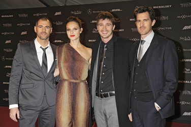 Daniel Simon, Beau Garrett, Garrett Hedlund, Joseph Kosinski