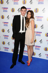 Stacey Solomon mit Begleitung