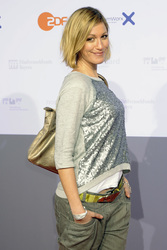 Julia Stinshoff