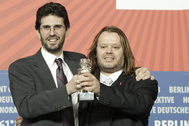 Joshua Marston, Andamion Murataj