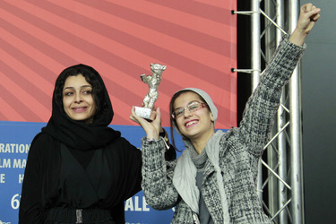 Sareh Bayat, Sarina Farhadi