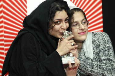 Sareh Bayat, Sarina Farhadi