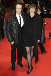 August Diehl, Lena Lauzemis