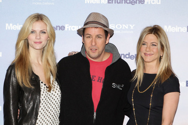 Brooklyn Decker, Adam Sandler, Jennifer Aniston