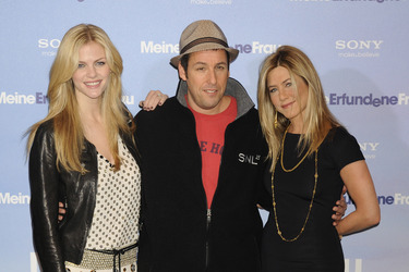 Brooklyn Decker, Adam Sandler, Jennifer Aniston