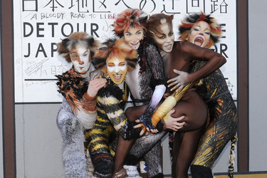 Mitglieder des Cats-Ensembles
