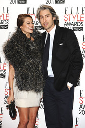 George Lamb mit Begleitung