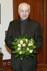 Armin Mueller-Stahl