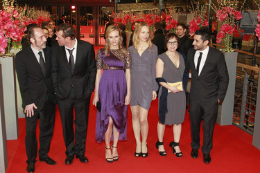 Karl Markovics, Sebastian Koch, Diane Kruger, Petra Schmidt-Schaller, Eva Löbau, Jaume Collet-Serra