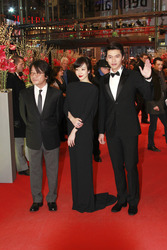 Yoon-ki Lee, Soo-jung Lim / Su-jeong Lim, Bin Hyun / Bin Hyeon